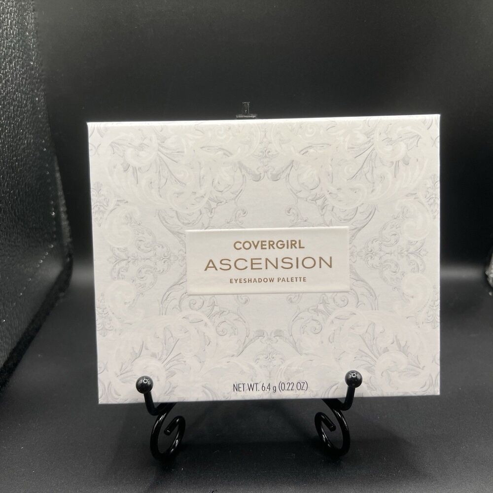 Covergirl Ascension Eyeshadow Palette.  The Her Majesty Collection. Cool Tones.